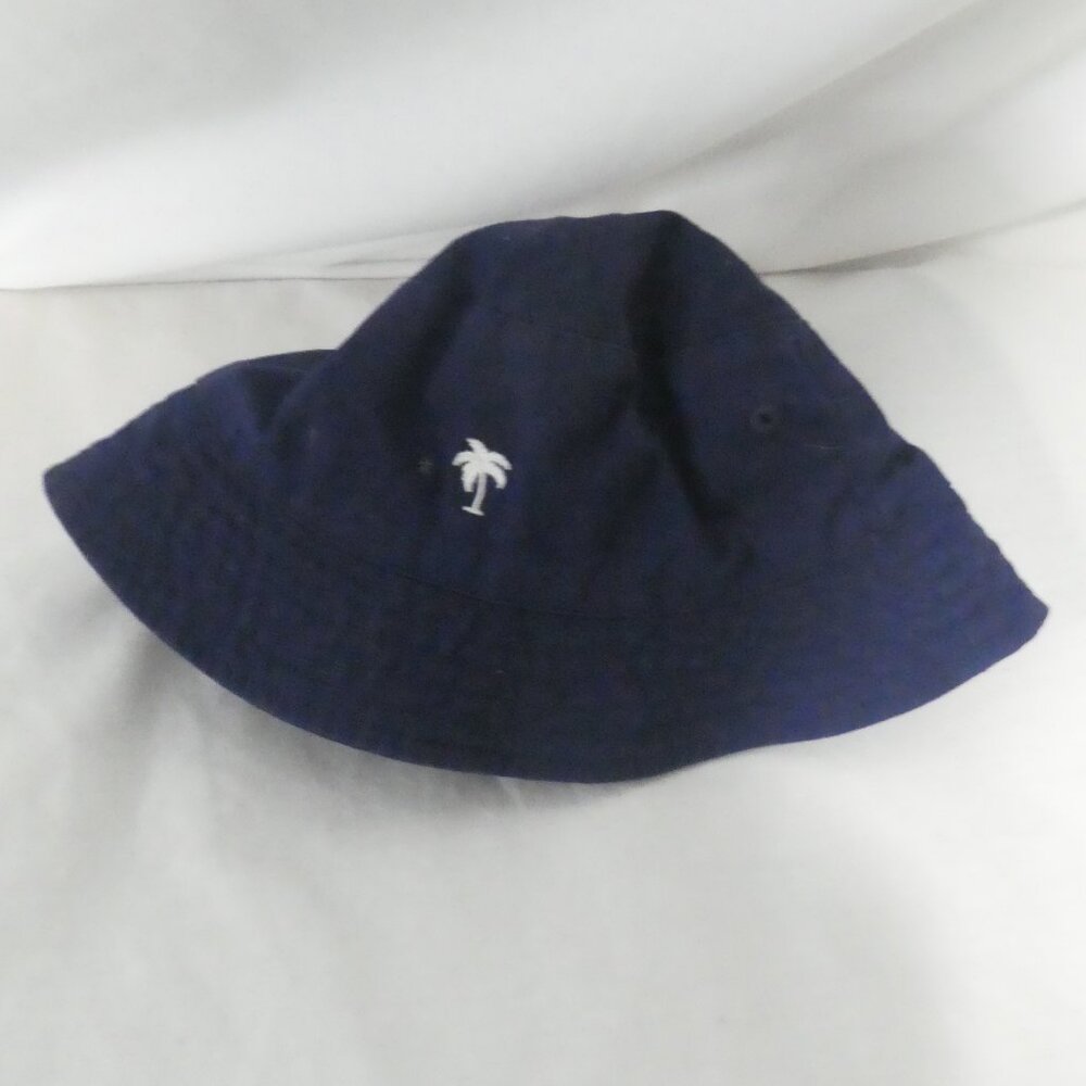 H&M | 6-8 years | Navy Cotton Bucket Hat With White Embroidered Palm Tree